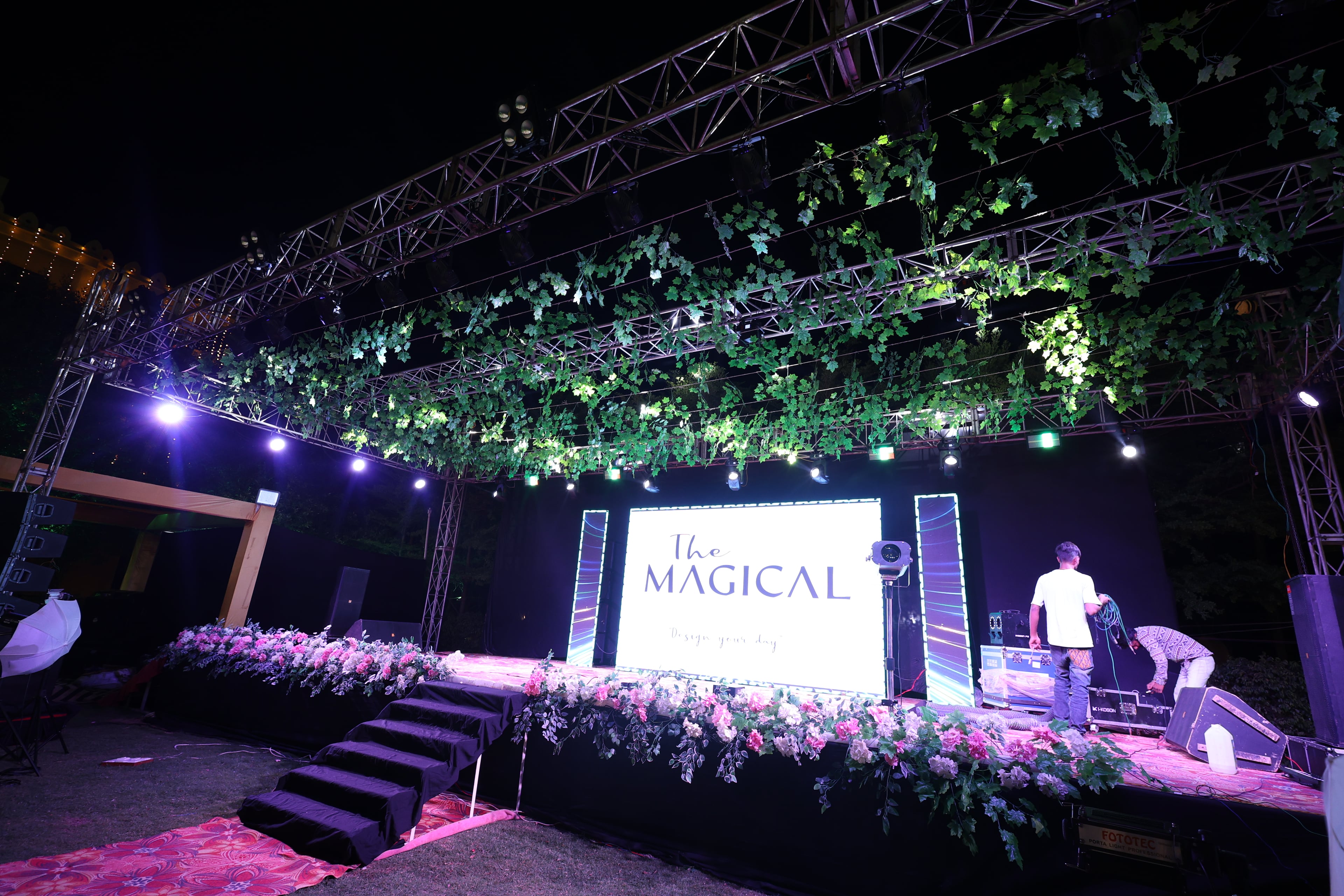 Entertainment & Stage Shows